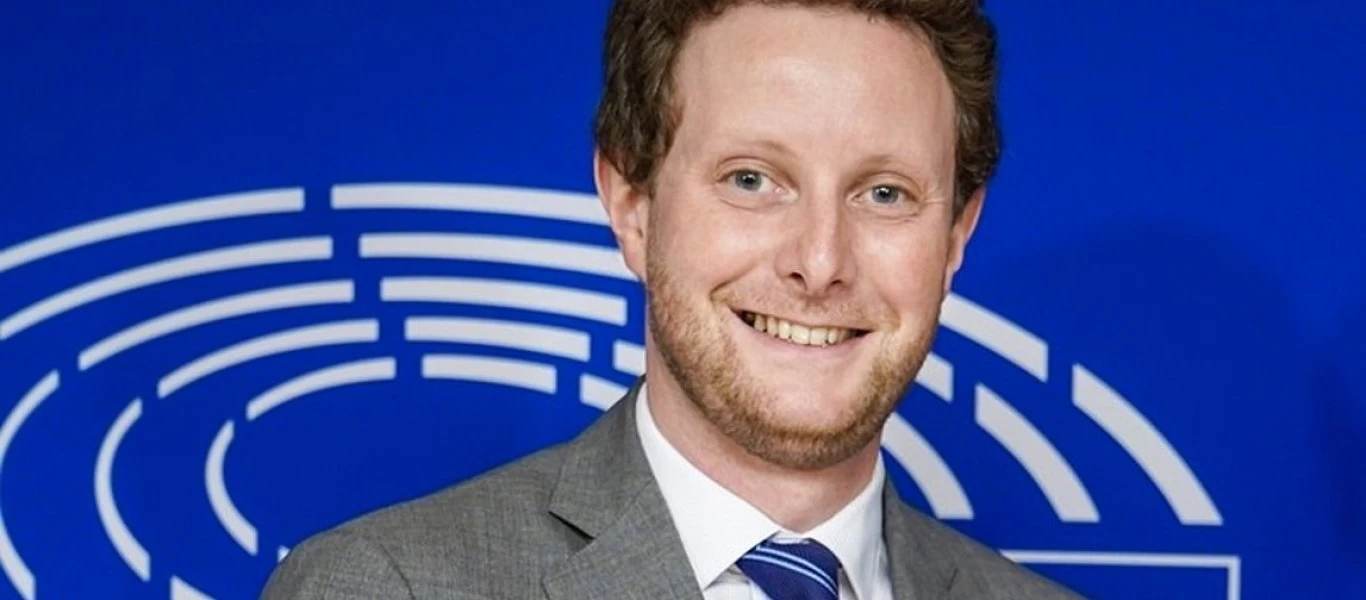 Γάλλος υφυπουργός Ευρωπαϊκών Υποθέσεων - Κλεμάν Μπον: «Είμαι γκέι και δεν έχω κανένα πρόβλημα να το πω»